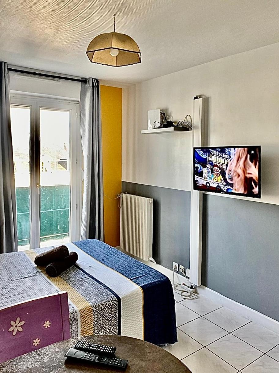 Appartement Proche Gare Et Centre Ville Melun Eksteriør bilde