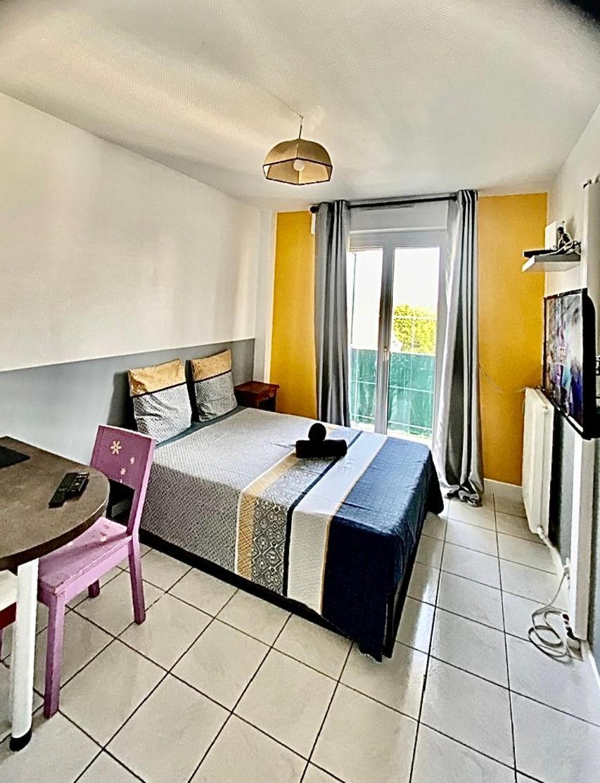 Appartement Proche Gare Et Centre Ville Melun Eksteriør bilde