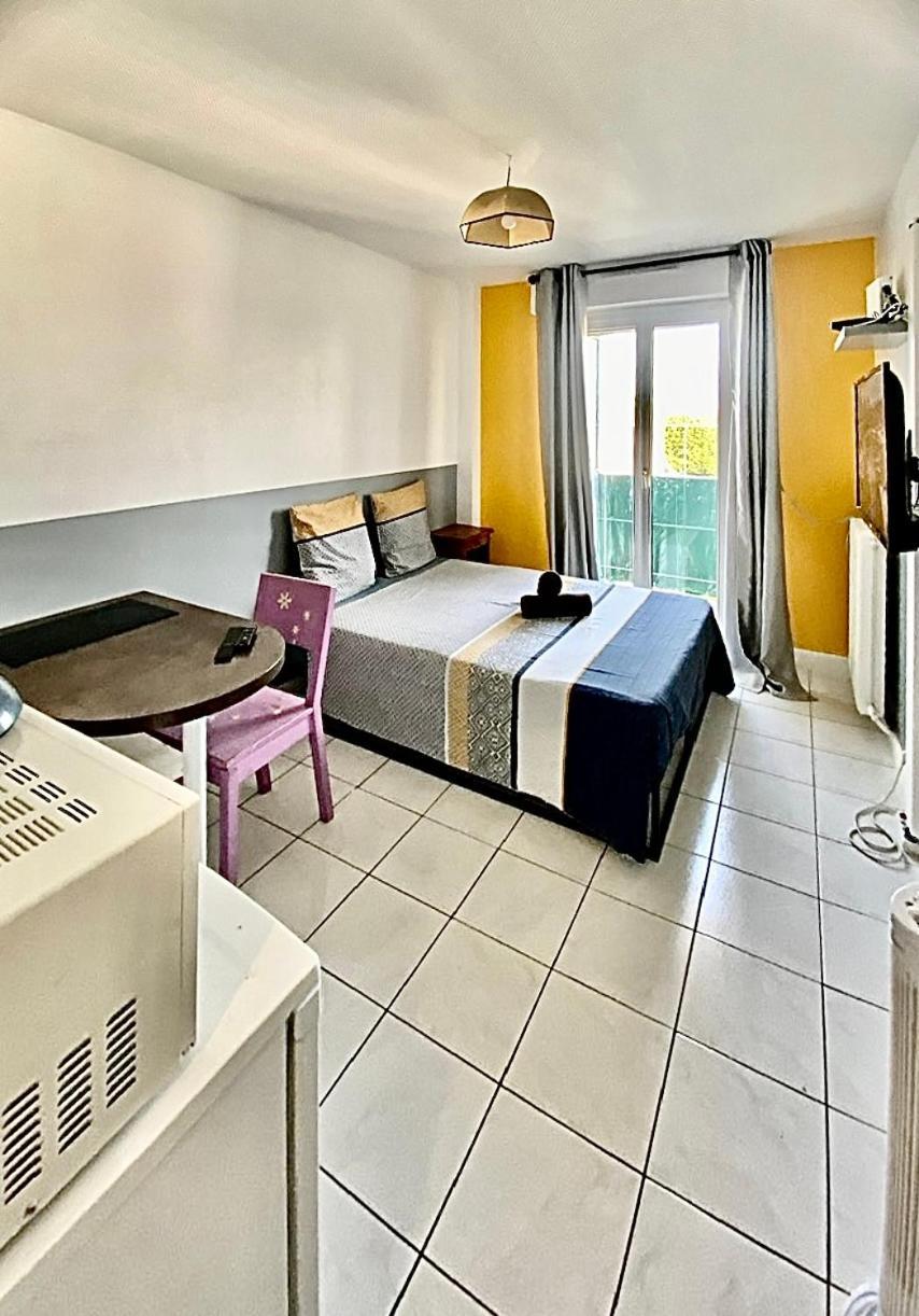 Appartement Proche Gare Et Centre Ville Melun Eksteriør bilde